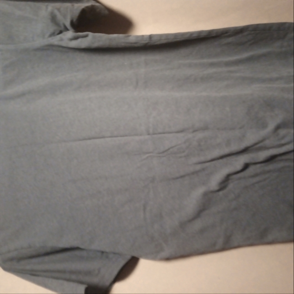 Boys Hurley size 10/12 (tag worn off) Gray/green lettering